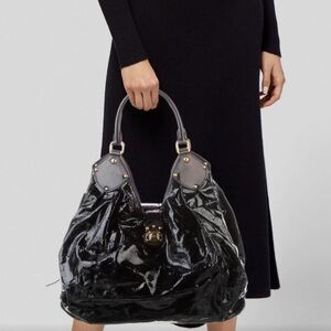 LOUIS VUITTON MONOGRAM VERNIS MAHINA SURYA XL HOBO